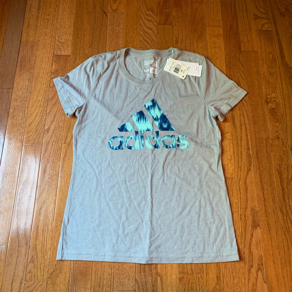 *NWT* Adidas T-Shirt